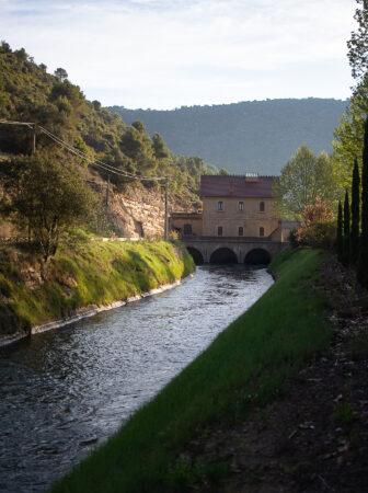 Primera casa de comportes del Canal d’Urgell, a Ponts.