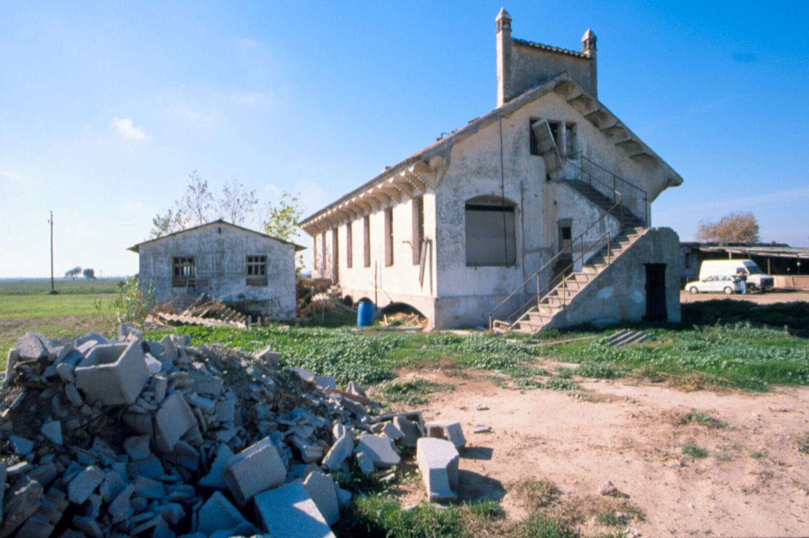 Imatge prèvia a la restauració de la Telegrafia del Prat. 